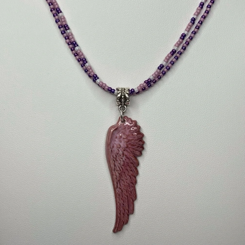HAND CRAFTED NECKLACE Charm Angel Wing Pink Purple Seed Beaded Dangle Drop NWT